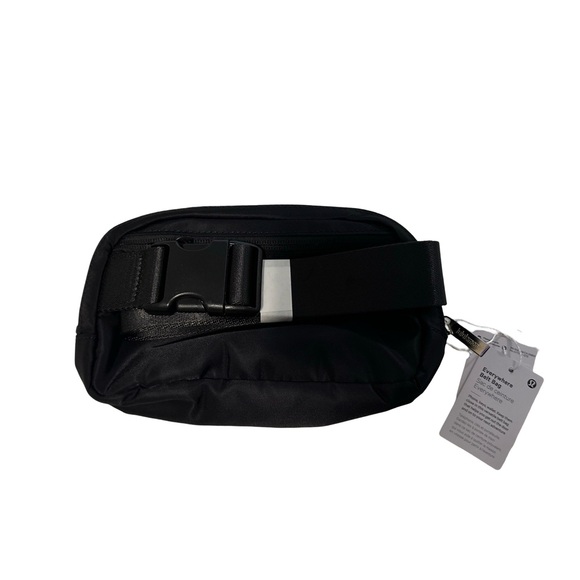 NWT - Lululemon Everywhere Belt Bag Black Crossbody Strap 1L #unisex - Picture 6 of 7